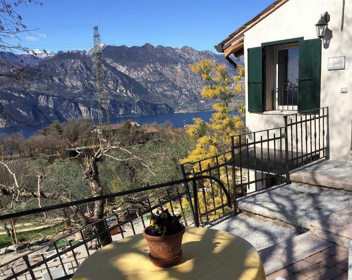 Mansardino Apartment Malcesine Exterior photo